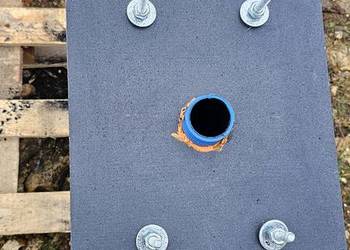 Fundament lampy , fundament ładowarki samochodowej , podstawa , fundament