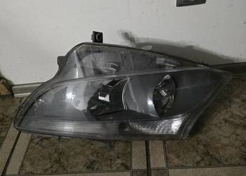 Reflektory przednie Mercedes Benz w477