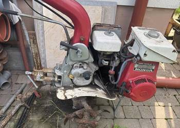 Glebogryzarka traktor