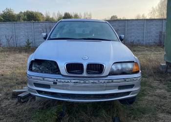 Samochód BMW na części