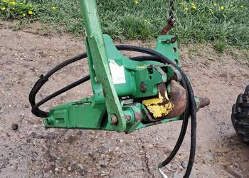 Zaczep dolny John Deere