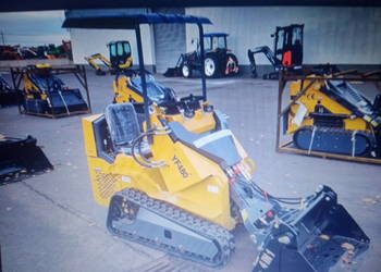 sprzedam ładowarki na gąsienicach traktory zamiatarka kosiarka