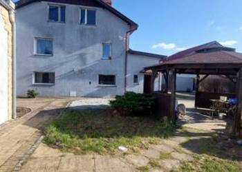 Dom i budynek gospodarczy, nadajacy się na drugi dom  na sprzedaz