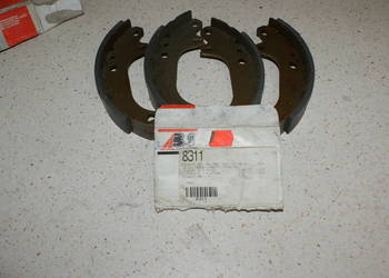 SZCZĘKI HAMULC. CITROEN SAXO 96-03     (180x32mm