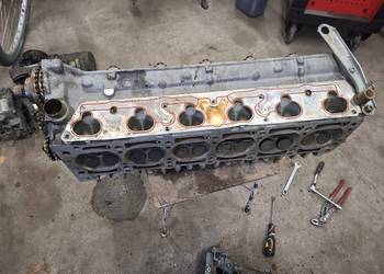 Mercedes w124 głowica cylindrów m104 1040161101