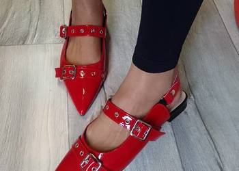 (42/43) Czerwone baleriny wieczorowe z odkrytą piętą, NOWE