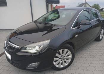 Opel Astra J COSMO 1.6 T 180 km Grzane fotele Xenon Czujniki Manual