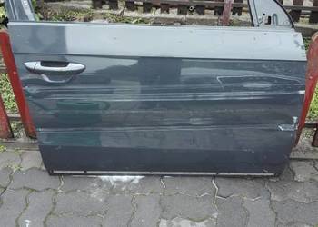 Volkswagen Passat B7 prawy przod i tył LI7F