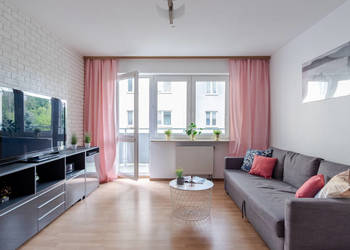 76 m² przy Parku Szczęśliwickim | 3 niezależne pokoje | balkon
