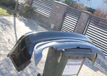 BMW E82 E88 135i m pakiet zderzak progi nakładki Black Shaphire  kolor 475