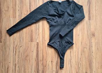 nowe czarne body rozmiar z metki S ale to raczej XS brak metki
