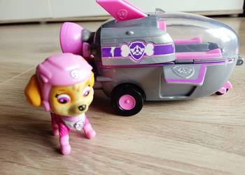 Figurka Psi Patrol Skye z autorakietą