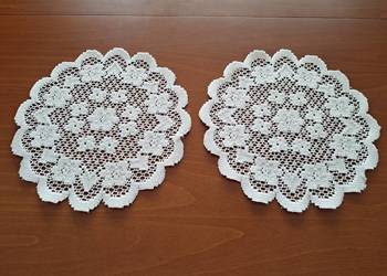 Serwetki białe żakardowe owalne (2 szt.), 28 x 27, do sprzedania