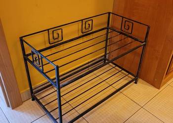 Półka na buty i wieszak z metaloplastyki