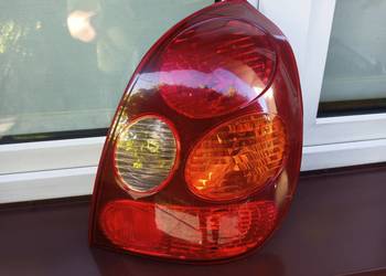 Toyota Corolla E11 hatchback lampa tył tylna prawa