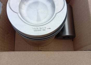 Sprzedam tłoki do ciągnika John Deere