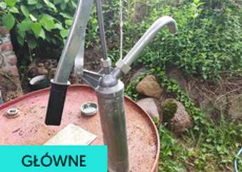 Beczka stalowa z pompą.