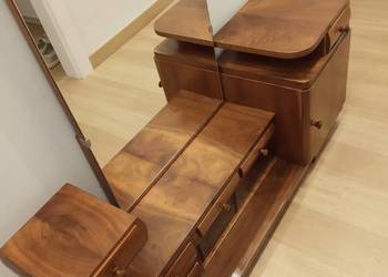 Drewniana toaletka z lustrem w stylu Art Deco