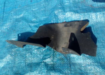 Volvo V70 osłona przód silnika lewa 09444573