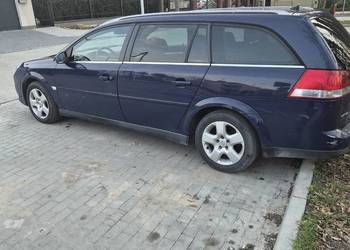 Witam posiadam do sprzedania Opla Vectrę C po lifcie. Lup zamienie