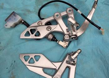 SUZUKI GSX 8 R 2023 SET PODNÓŻEK PASAŻERA SETY