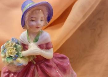 Figurka Cissie HN 1809 porcelana Royal Doulton 1937r Anglia