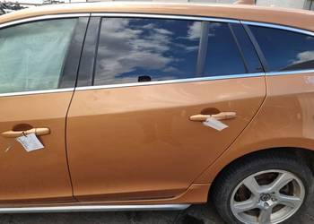 DRZWI LEWE TYŁ VOLVO V60 704 VIBRANT COPPER
