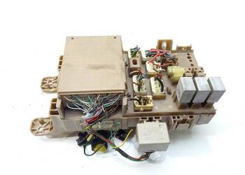 SKRZYNKA BEZPIECZNIKÓW TOYOTA COROLLA E12 82641-02050 Hatchback 01-07 