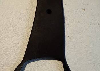 Osłona prawa pasa przy fotelu e12 e23 e28 OE 1853352.1