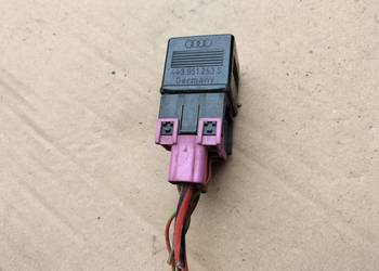 PRZEKAŹNIK AUDI 217 443951253S