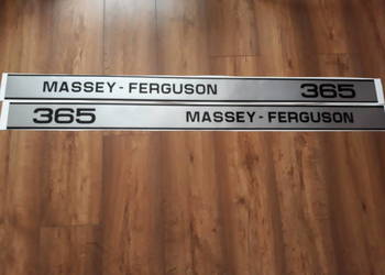 naklejki na traktor massey fergusson 365,375,383,390,397T
