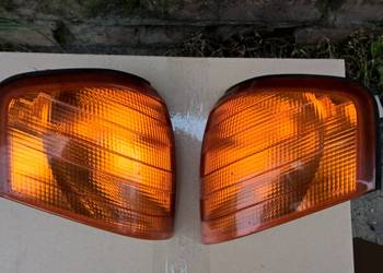 Kierunkowskaz kierunkowskazy prawy lewy Mercedes w202 Bosch
