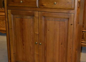 komoda ,bieliźniarka . lite drewno sosna