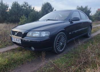 Volvo S60 2.4 140 KM LPG czarne zadbane auto