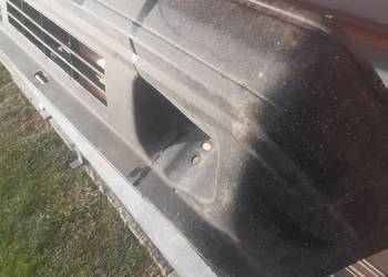 Sprzedam  zderzak  przedni  do poloneza caro