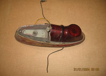 Lampa tył stare auto zabytek PRL