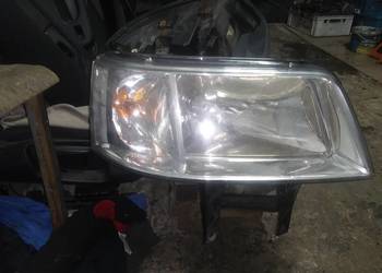 VW T5 Reflektor lampa przod prawa