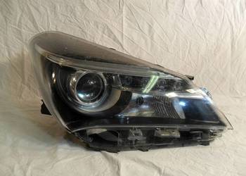 Toyota Yaris III P13 lift reflektor prawy przód lampa prawa przednia
