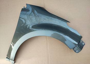 Błotnik Toyota Yaris IV Yaris 4  pierwszy lakier