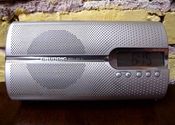 radio Grundig Music Boy 51 zasil. sieciowe 230V i bat. 6V ( 4x1,5V)