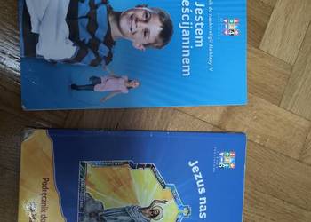 Książki do religii.