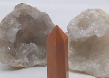 Kolekconerski naturalny czerwony jaspis obelisk stożek stojący 68mm #40