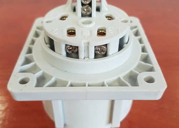 5.2011.0287.0 GNIAZDO LELY