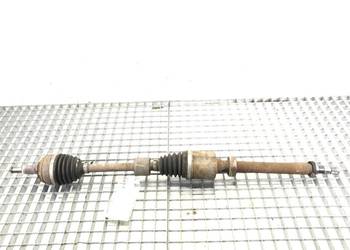 PÓŁOŚ PRAWY PRZÓD DACIA DUSTER 1.6 115KM 10-18 PRZEGUB