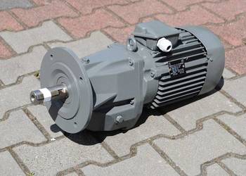 Motoreduktor kołnierzowy 2.2kw. 160obr./min.. VEM