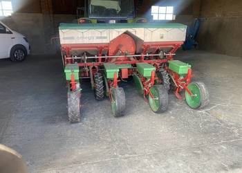 Siewnik do kukurydzy Unia delta omega