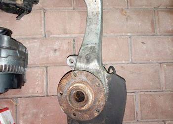 Zwrotnica aluminiowa Audi S6 RS6 C5 przednia prawa