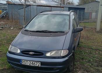 Sprzedam Ford Galaxy benzyna gaz uszkodzony