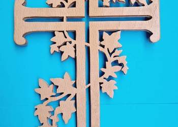 krzyż drewniany ręcznie wycinany z liśćmi winogron handmade 25 cm