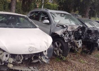 3 auta uszkodzone 2xvw,opel corsa e,okazja